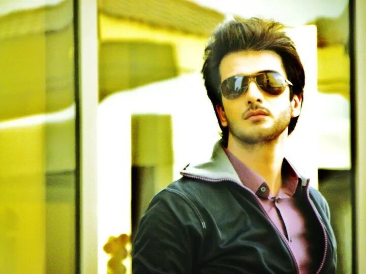 Имран зама. Имран аббас. имран аббас нагви. imran abbas внешность. имран аббас селфи.
