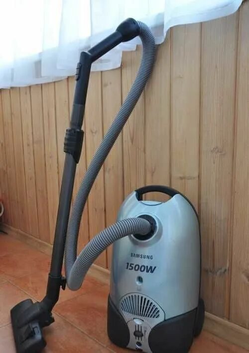 100 вт пылесос. Пылесос самсунг vc6015. samsung 1500 ватт пылесос. пылесос samsung 1500w. пылесос samsung sc6015 1500w.
