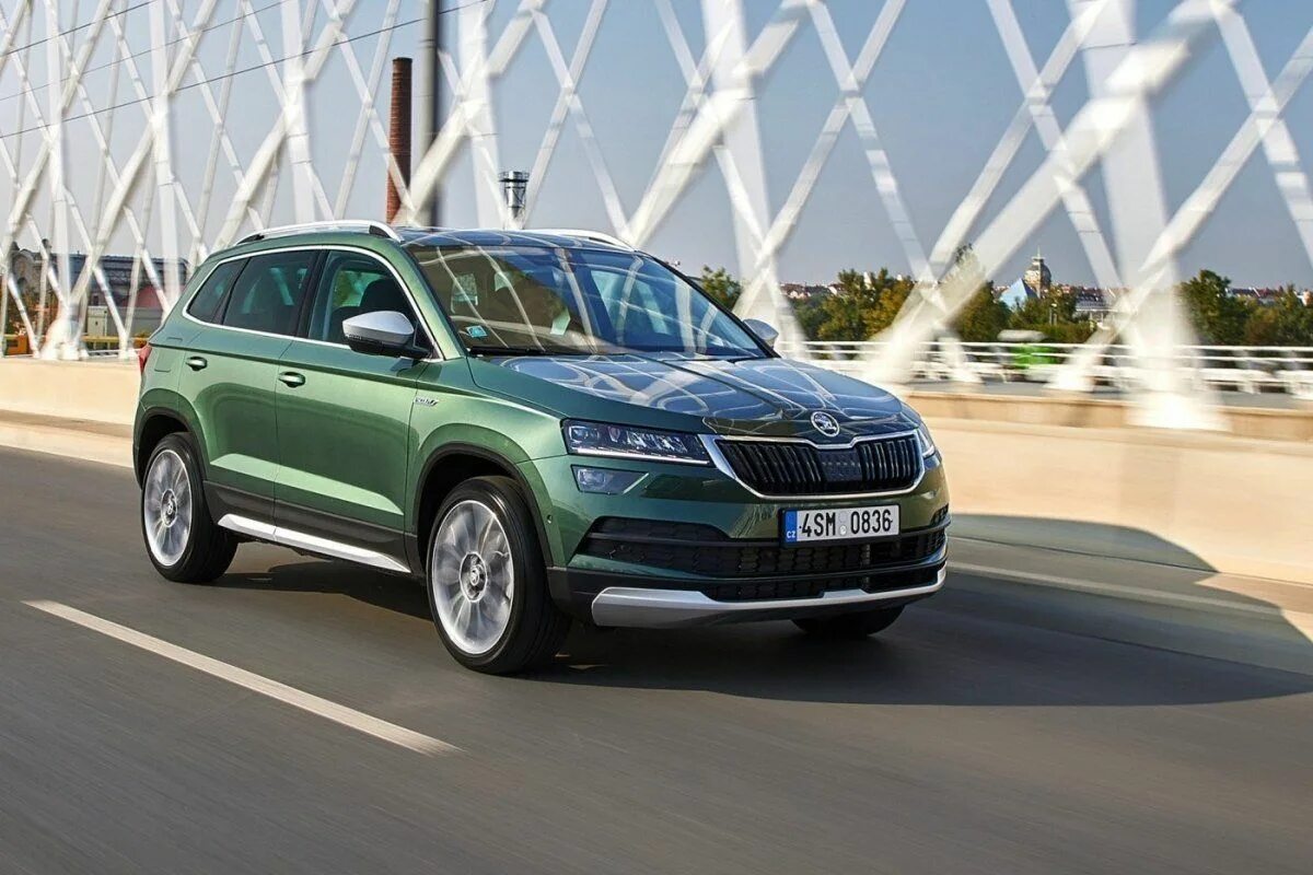 Купить новый шкода карок. Кроссовер Skoda Karoq. Паркетник Шкода Карок. Skoda Karoq 2023. Шкода Карок 2020.