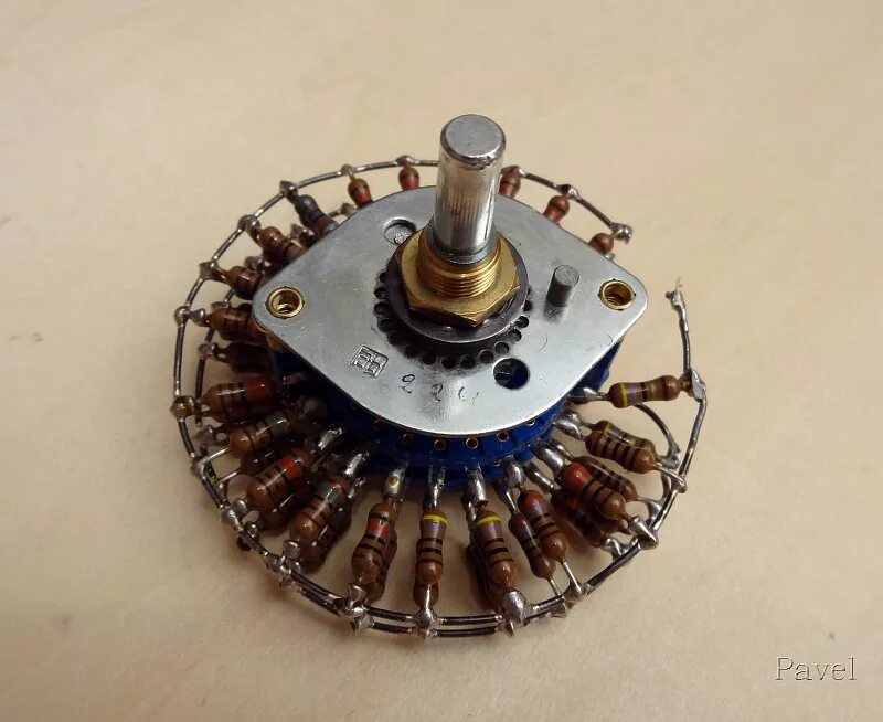 Переменный резистор 50ком 6pin. Стереофонический переменный резистор баса. В 503 потенциометр. Стерео регуляторы громкости. Переменный резистор стерео.