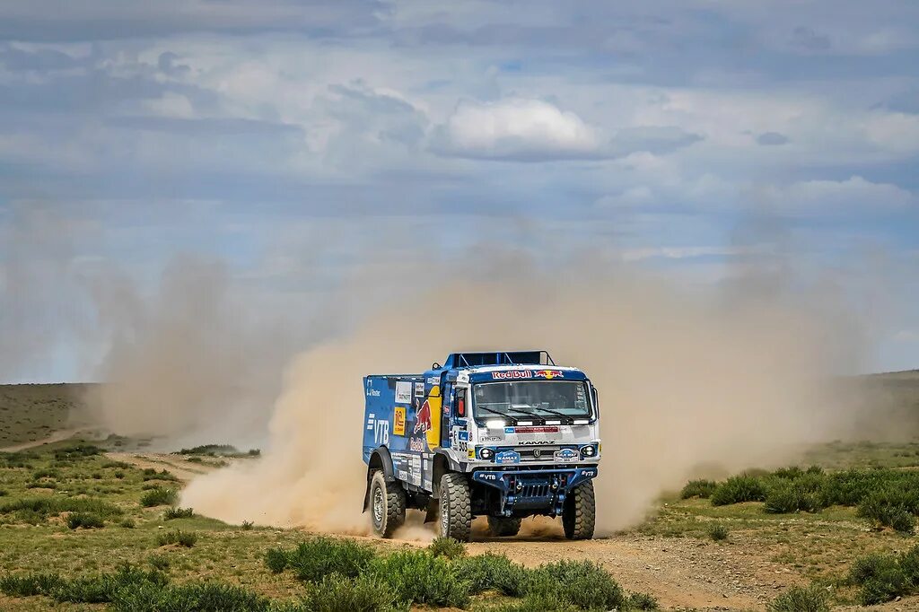 Камаз мастер 5. Ралли Silk way 2022. Silk way Rally КАМАЗ мастер. КАМАЗ мастер к5. КАМАЗ-мастер 302:.2005.