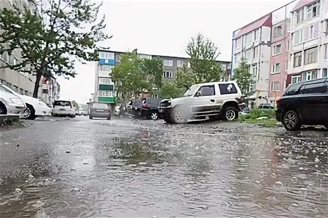 Петропавловск-Камчатский в дождь. Циклон Камчатка. Циклон на Камчатке сегодня. Циклон на Камчатке сейчас. Камчатгидромет