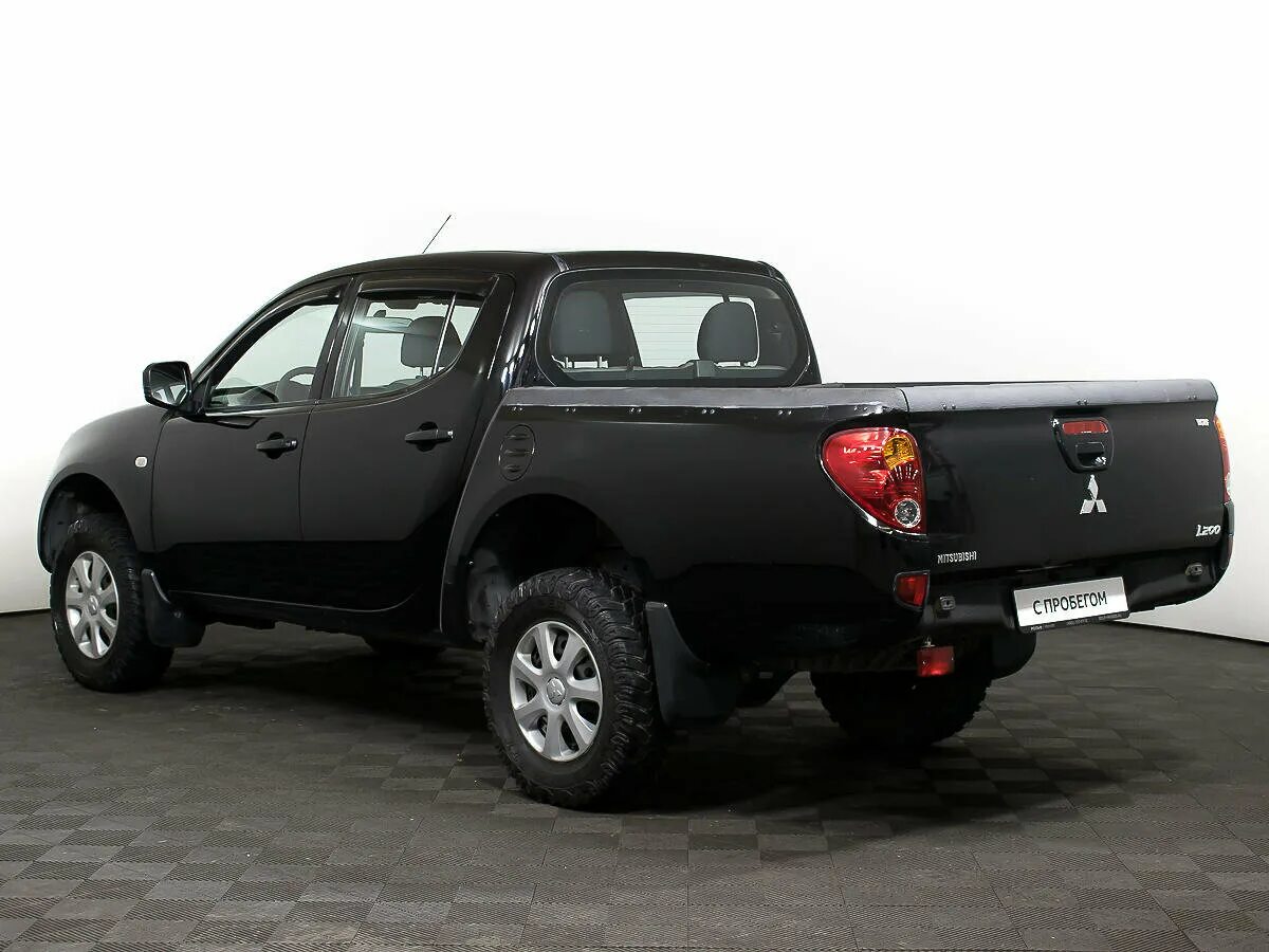 Mitsubishi l200 2.4. Митсубиси l200 2 поколение. Mitsubishi l200 4. Mitsubishi l200 IV поколение. Митсубиси л200 4 поколения.