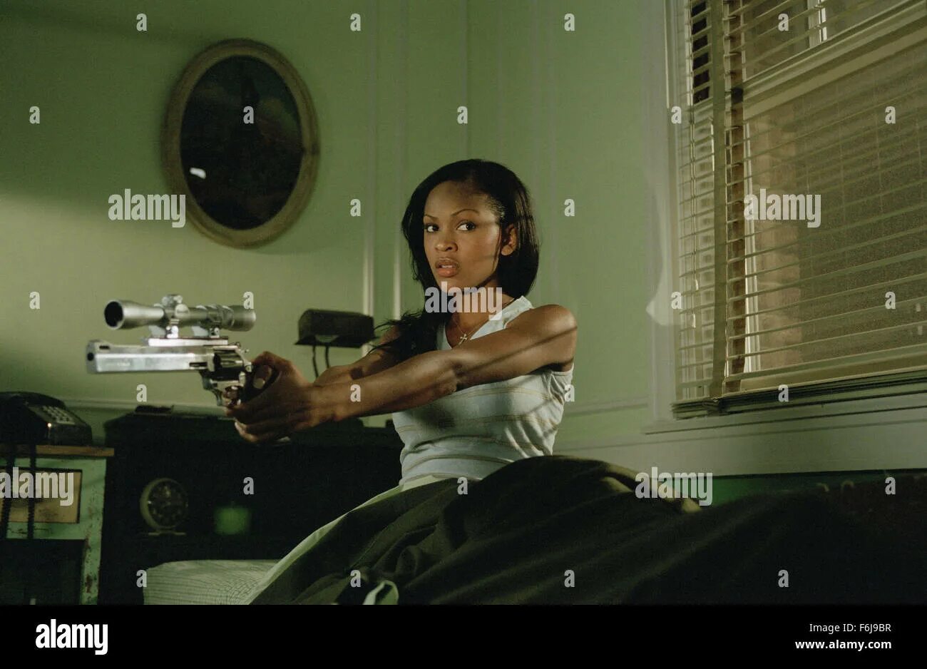 Spy woman video. Spy woman video. Женщина шпион. Шпионка образ. Фотосессия женщина шпион.