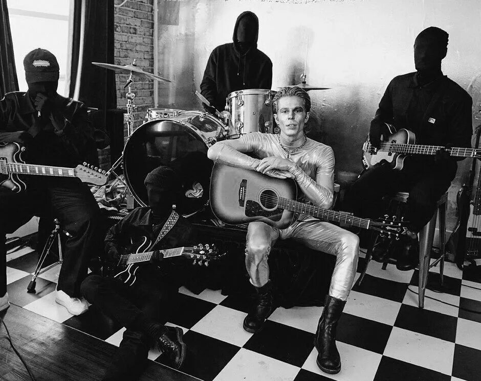 Neighbourhood dangerous. The neighbourhood обои. Dangerous neighbourhood. Neighbourhood dangerous. Neighbourhood dangerous.