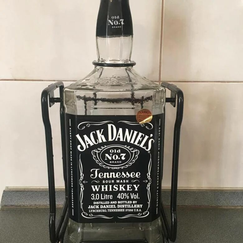 Бутылка виски Джек Дэниэлс. Виски Джек Дэниэлс 3 литра. Виски Джек Дэниэлс 4.5 литра. Виски Джек Дэниэлс 3.5. Бутылка виски 5 литров