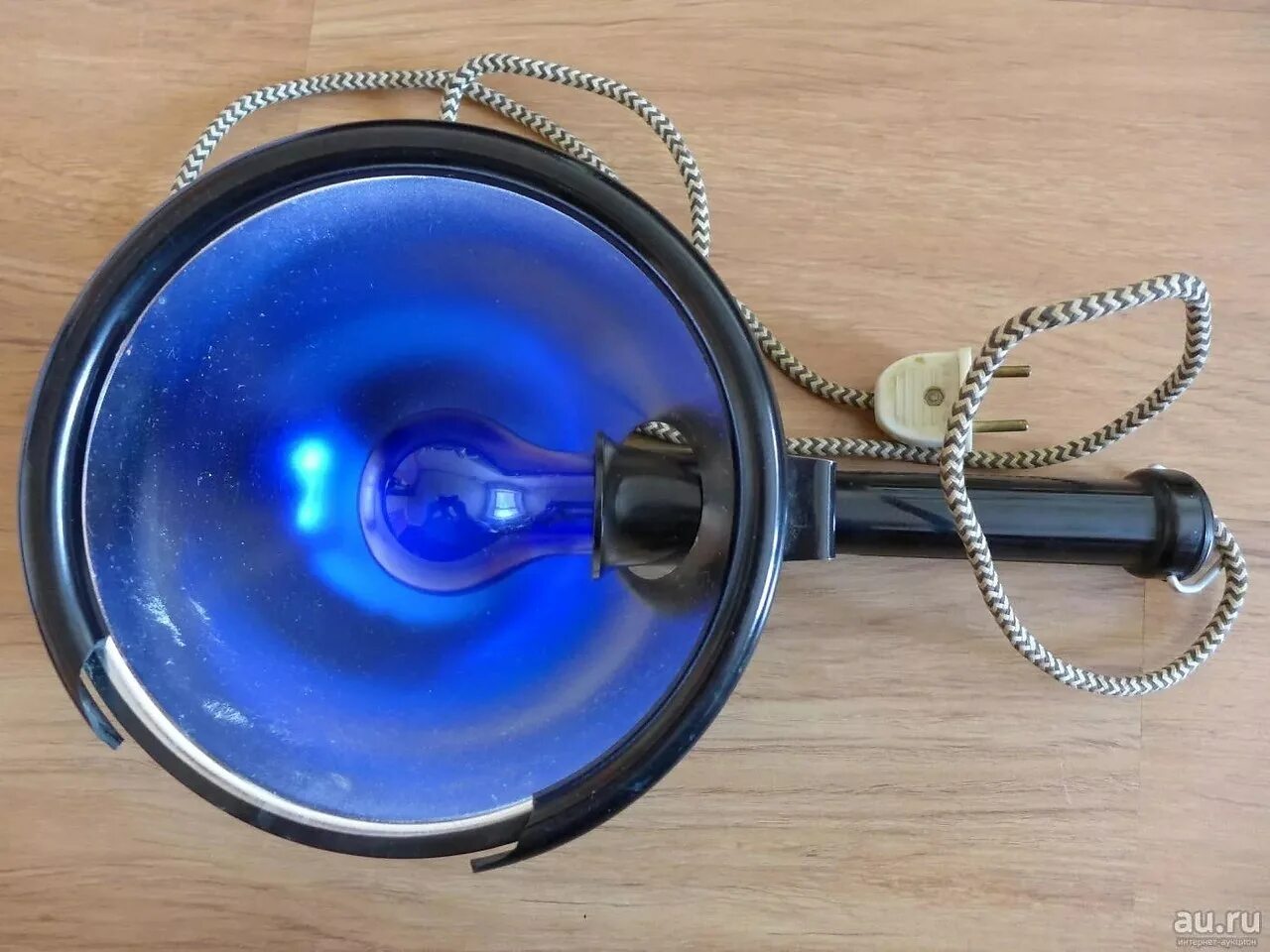 Синяя лампа для прогревания ушей. Синяя лампа 75 вт. Синяя лампа для увч терапии. Как пользоваться синей лампой для прогревания носа. Энерлюкс лампа синяя.