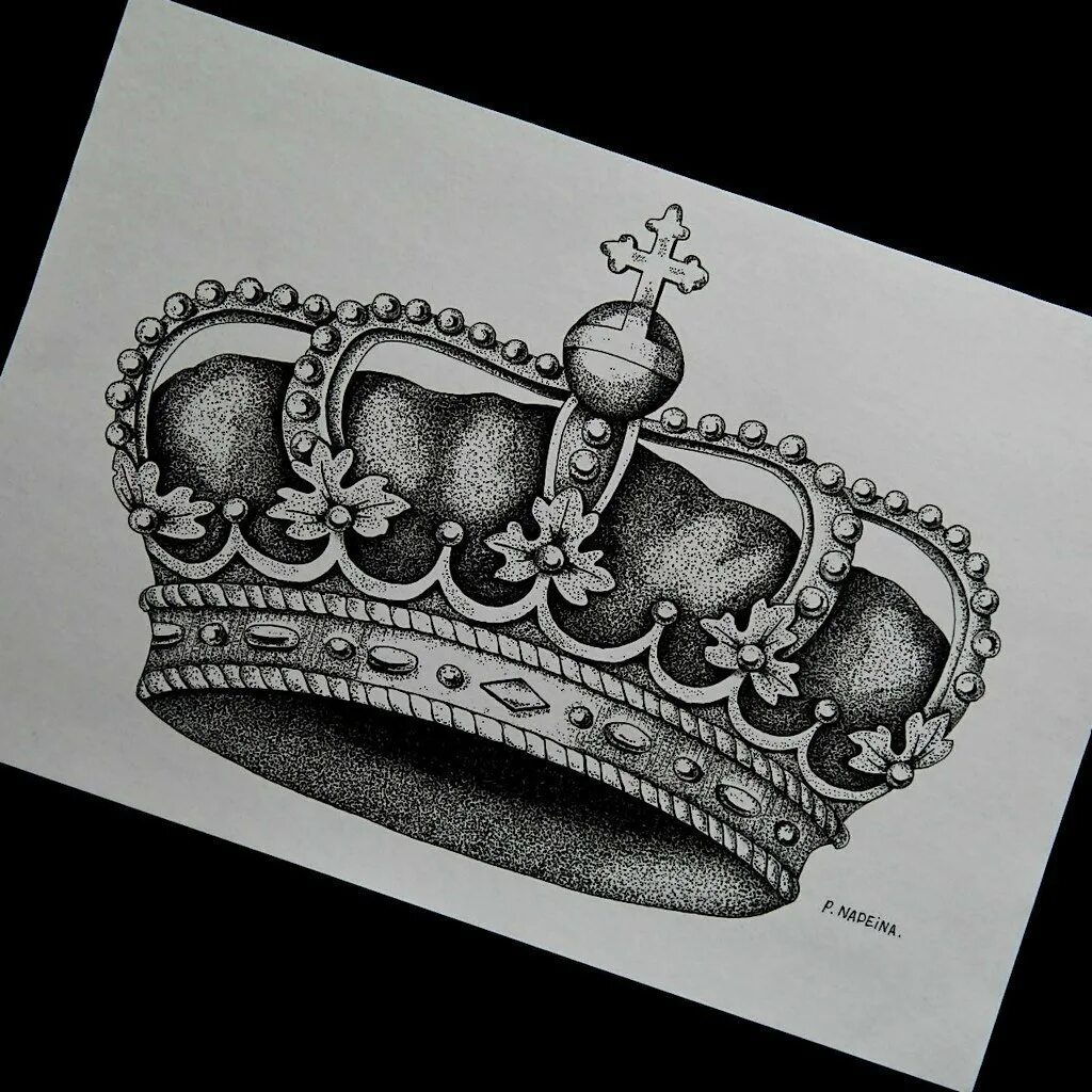 Корона тату эскиз девушки. Тату корона на руке эскизы. Корона эскиз. Корона эскиз. Тату корона.