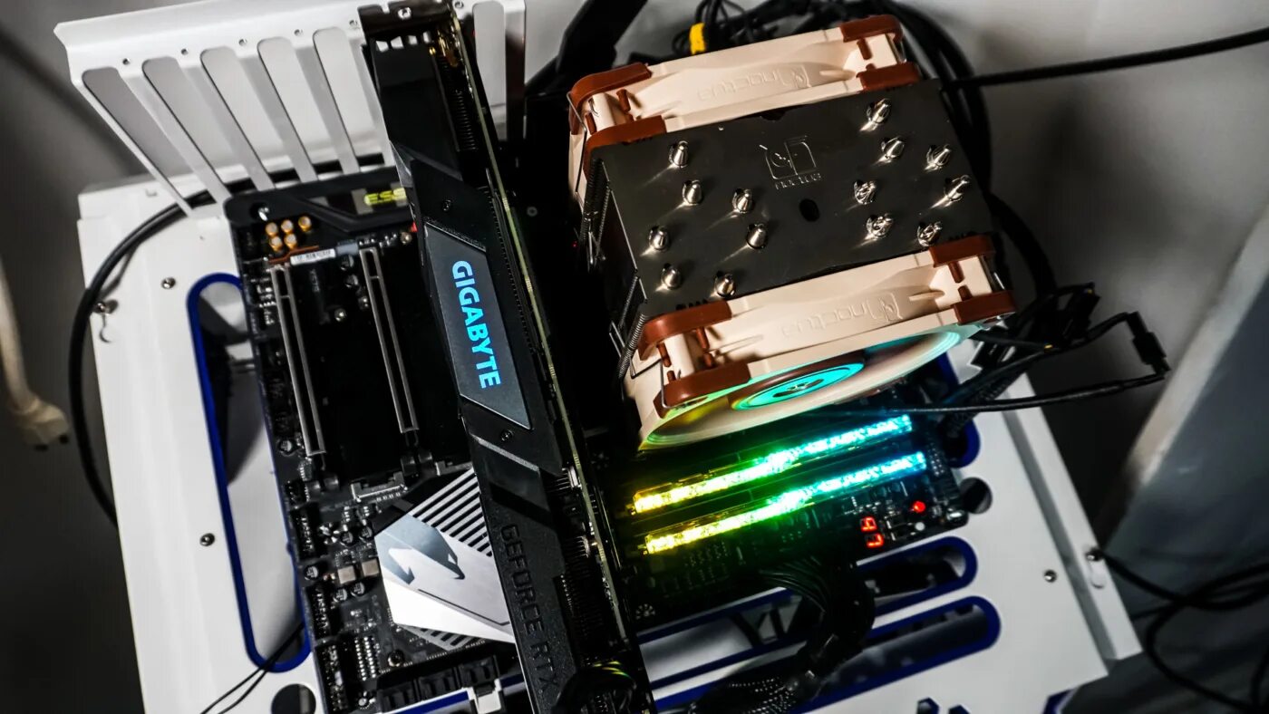 Gigabyte x670e master. X570 AORUS Master. X570 AORUS Master Rev. 1.1/1.2. Gigabyte x570 AORUS Master. AORUS Master x570 1.2.