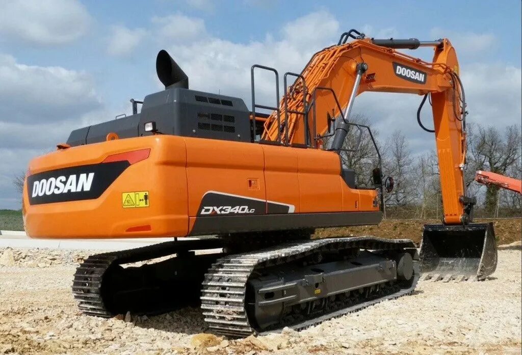 Doosan dx340. Экскаватор Дусан 340. Экскаватор Doosan dx340lca-k. Doosan 340 гусеничный.