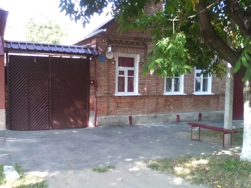 Улица августовских событий владикавказ. Уастоджи в владикавказе. Владикавказ р-н затеречный. Владикавказе отдельный двор дома. Владикавказе отдельный двор дома.