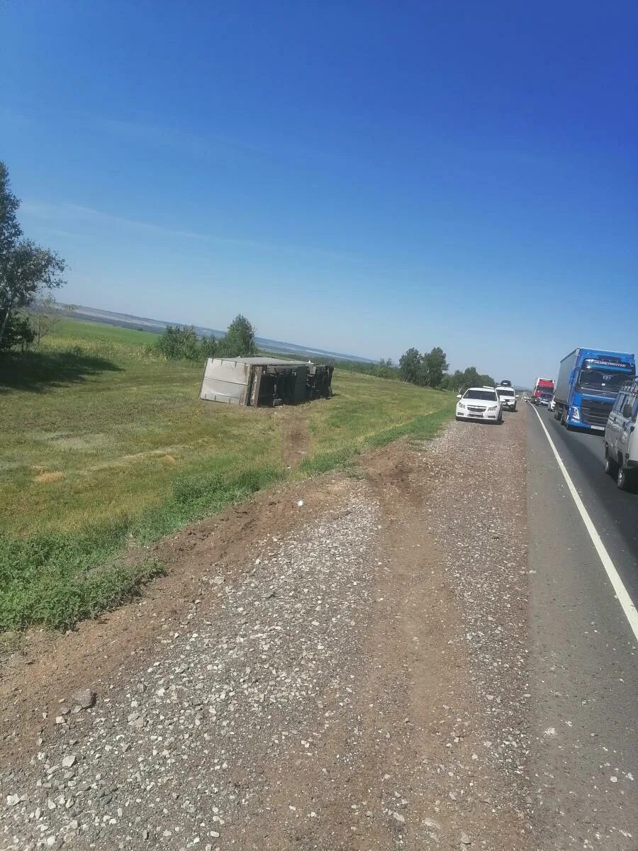 М5 самарская область. Авария на м5 в Самарской области Сергиевский район. М5 авария на трассе в Самарской области 1.06.22. Авария в Самарской области на трассе м5 07.08. Авария на трассе м5 Сергиевский район.