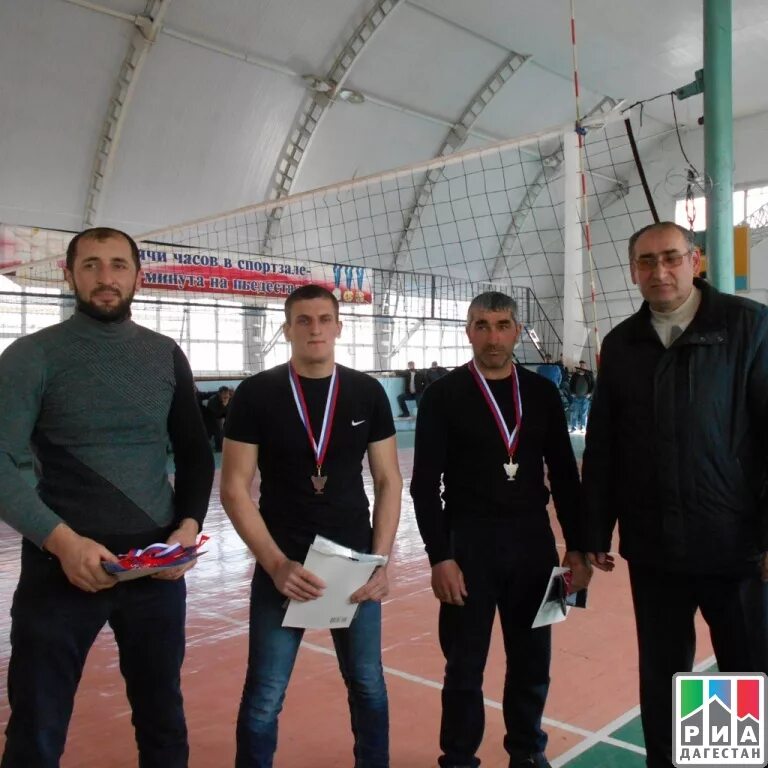 Погода в ашаре. Курахский район село курах. Село кабир Курахский район школа. Курах спорт. Араблярская средняя общеобразовательная школа Курахского района.