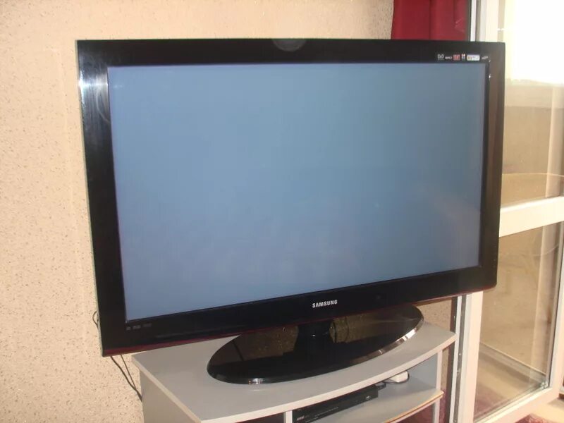 телевизор самсунг 2012 года. Samsung 2003 года плазма. тв самсунг 2012 года выпуска. Samsung le40d550. самсунг led 2011 года.