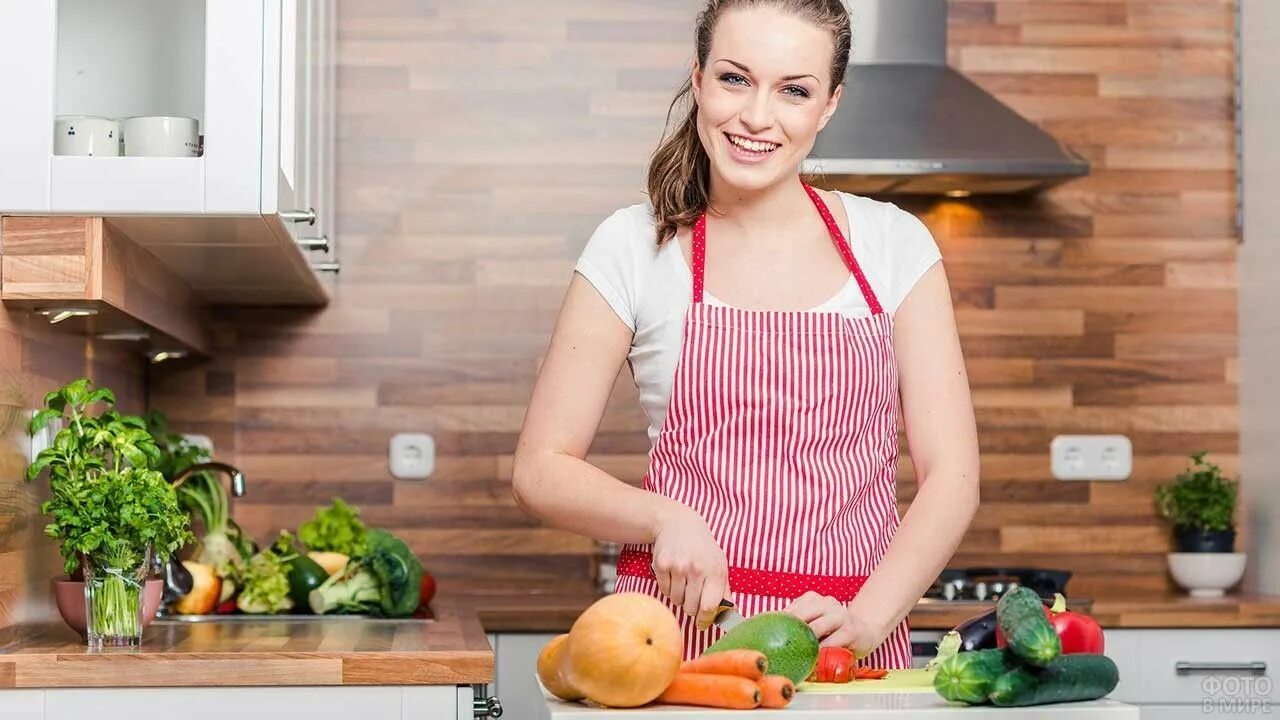 Хорошую домашнюю девушку