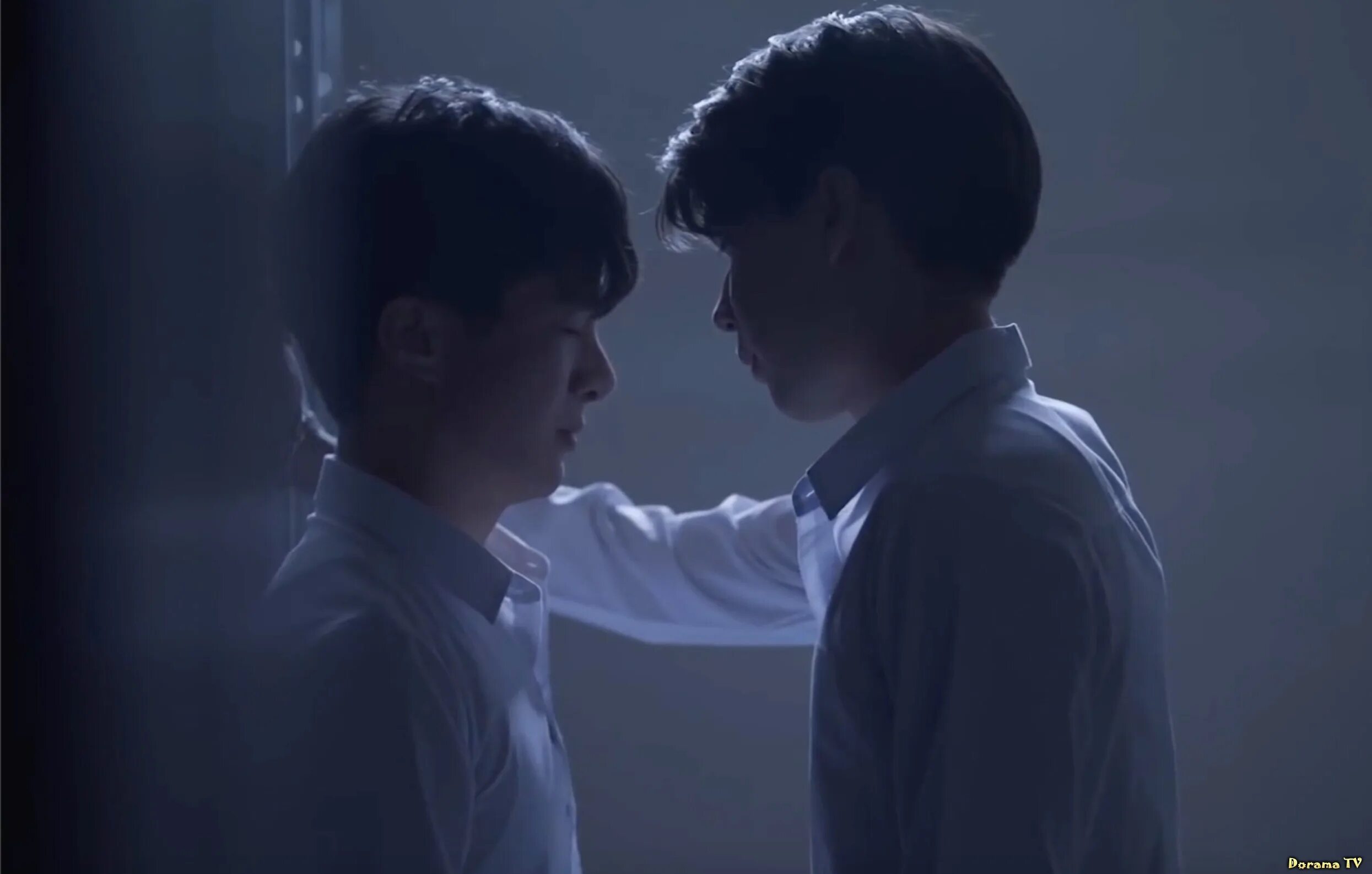 2 moons 3. Дорама 2 moons 2. две луны дорама кит и минг. две луны 2 дорама поцелуй. 2 луны лакорн.