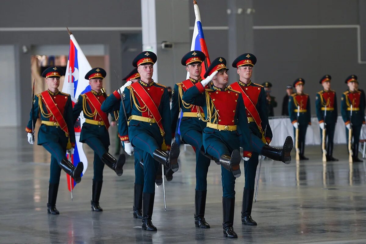 Преображенский полк рота почетного караула Москва. РПК рота почетного караула Преображенского полка. Знаменная группа Преображенского полка. 2 Рота почетного караула.