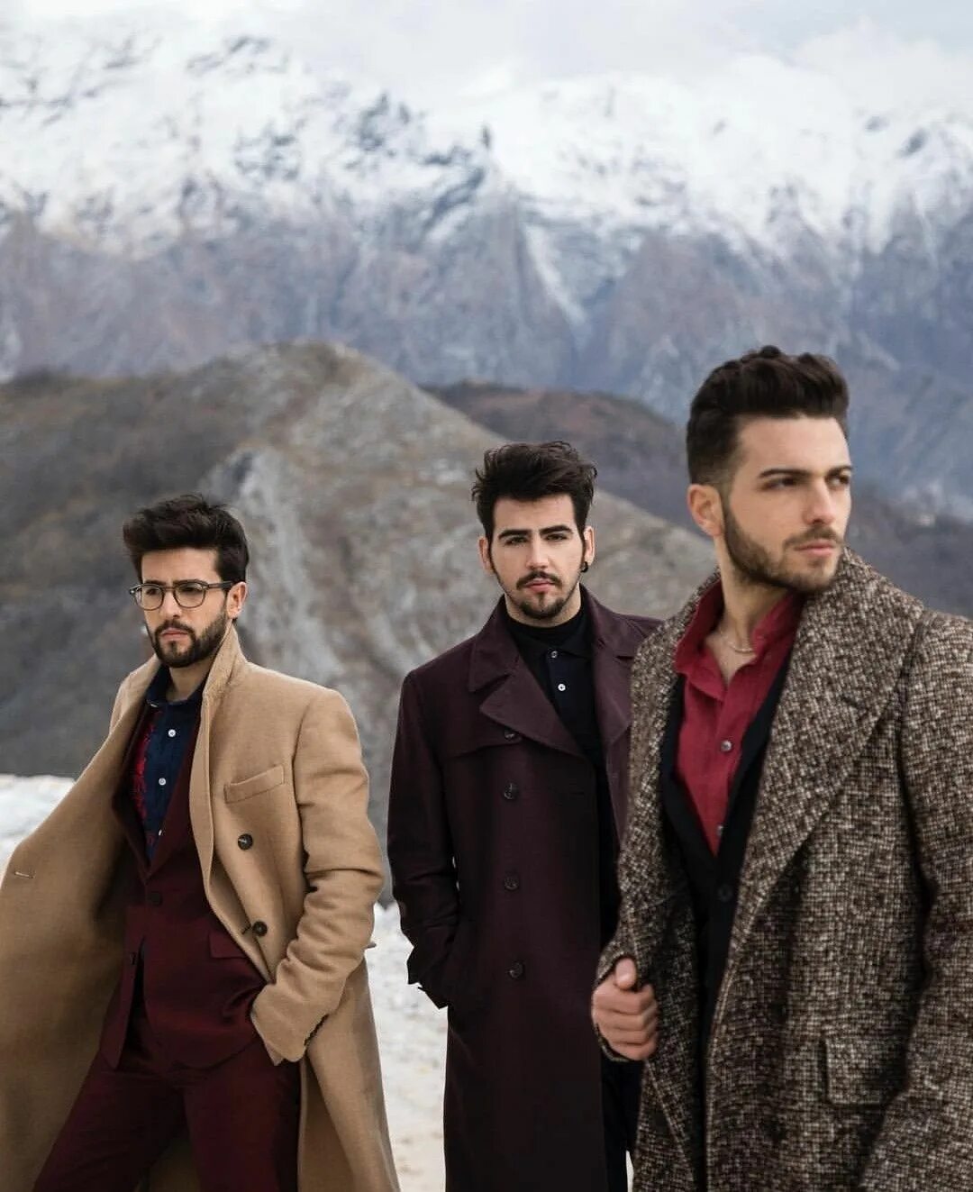 Трио итальянских молодых. Группа il Volo. Группа ил воло Италия. Трио теноров il Volo. Трио Volo итальянское оперное il.