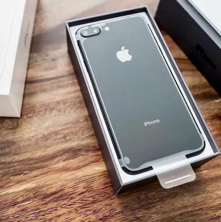 Новый 8 plus. Iphone 8 Plus. Iphone 8 Plus Space Gray. Iphone 8 Plus 64gb. Apple iphone 8 64gb Space Gray.