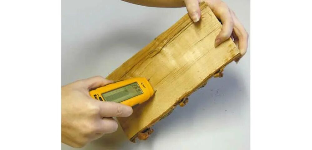 Сколько нужно сохнуть. Измерение влажности древесины. Влажность пиломатериалов. Влага в древесине. Доска естественной влажности.
