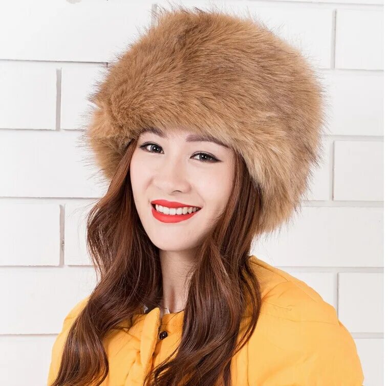 меховая шапка искусственный мех. шапка искусственный мех. меховые шапки женские из натурального меха. шапка меховая. модные меховые шапки.