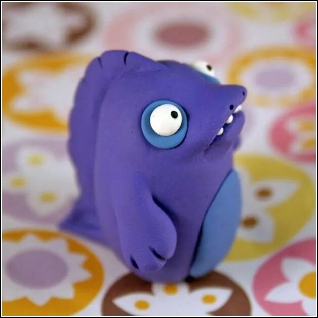 фигурки из пластилина фиолетового цвета. вещи для кукол из воздушного пластилина. поделки из пластилина фиолетового цвета. что сделать из фиолетового воздушного пластилина. фигурки из пластилина для подростков.