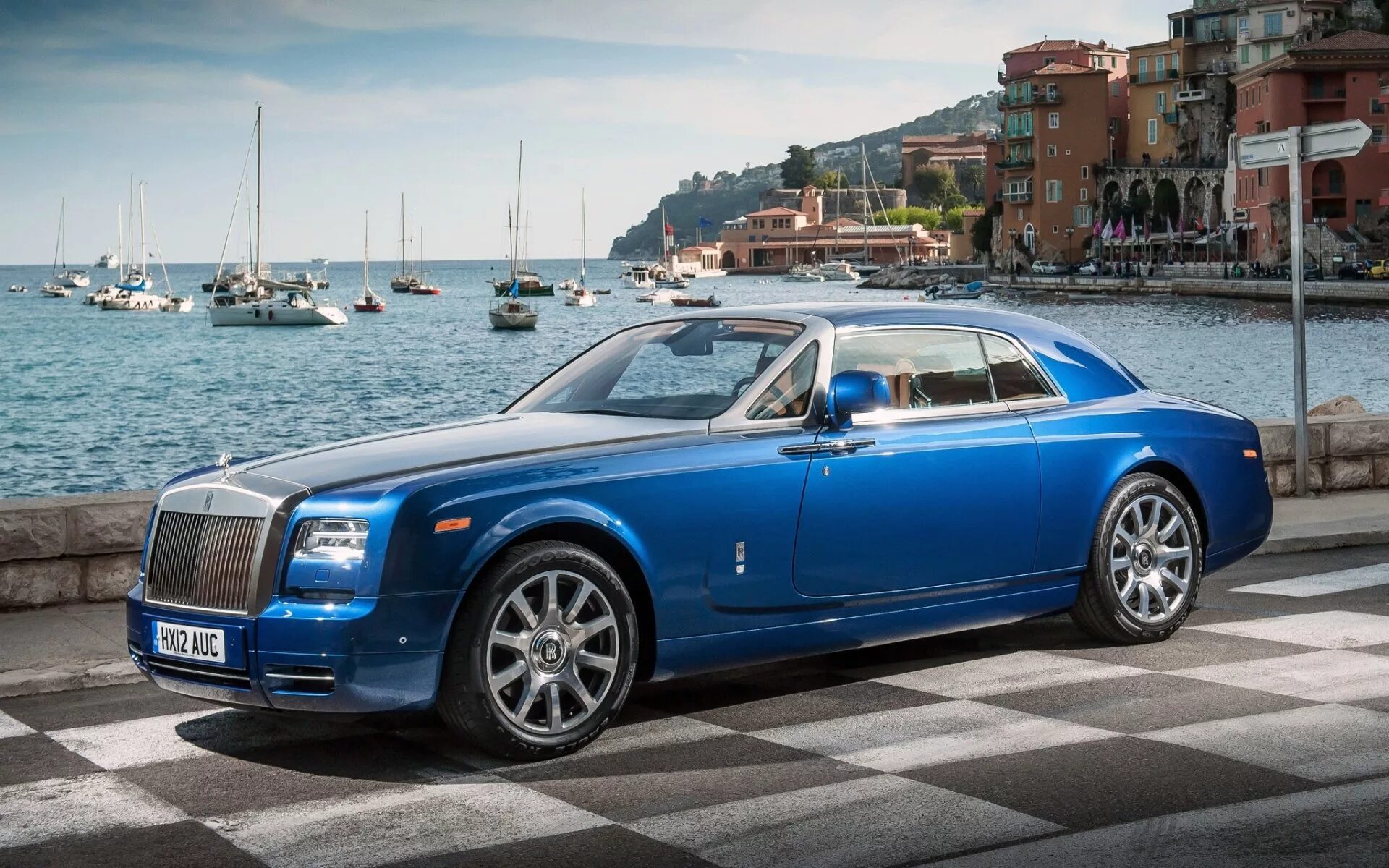 Rolls com. Роллс Ройс Фантом купе. Rolls Royce Phantom купе. Rolls Royce Phantom Coupe 2012. Роллс Ройс Фаэтон купэ.