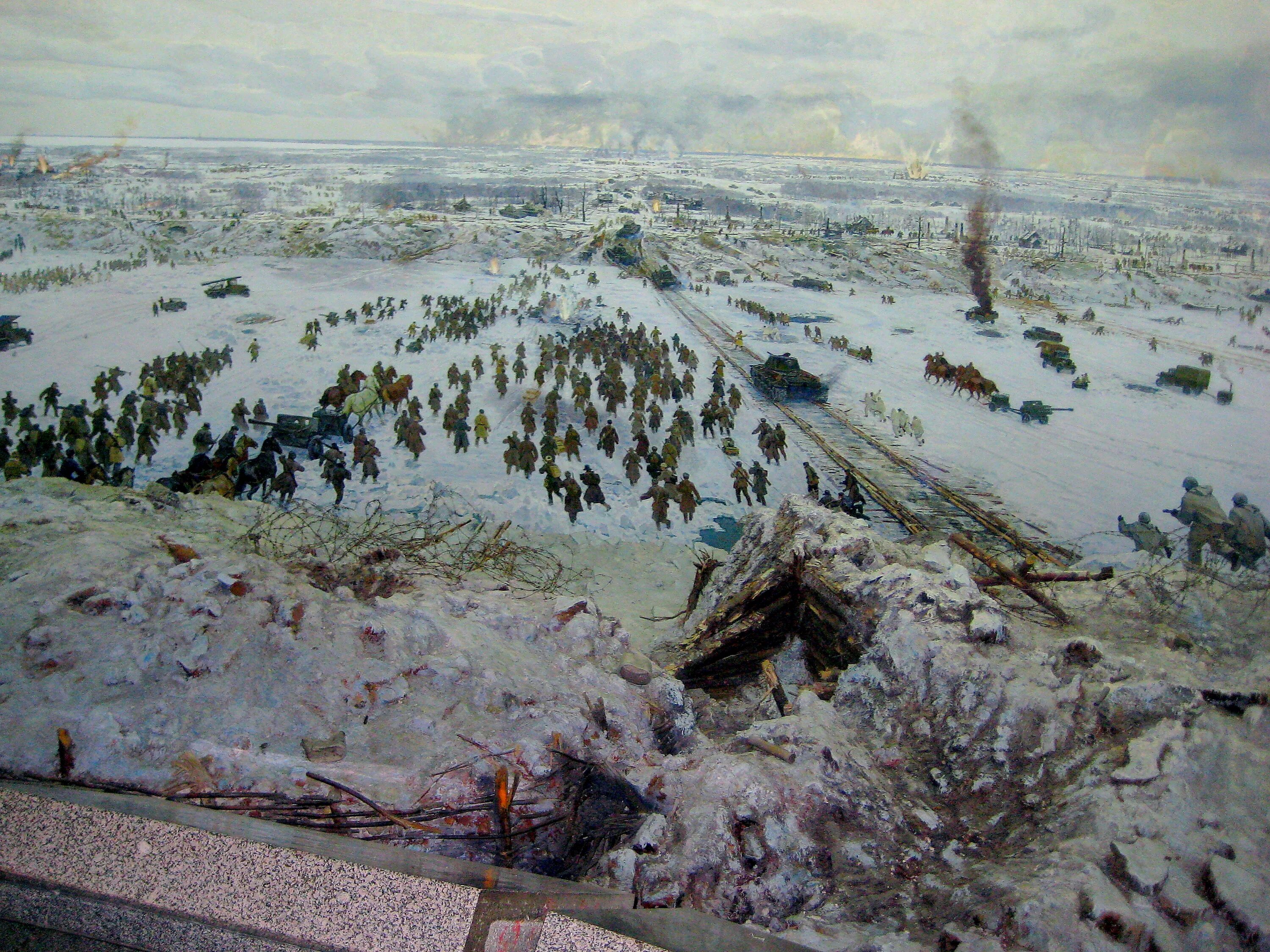 Диорама в москве на поклонной горе. Сочинение о диораме прорыв. Кто создал диораму блокада ленинграда 7 букв. Диорама прорыв блокады ленинграда. Зал диорама блокада ленинграда.