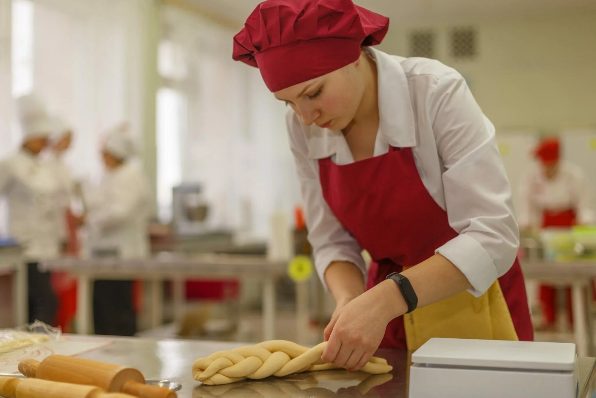 Дежурный пекарь еда. WORLDSKILLS 2021 хлебопечение. Ворлдскиллс задание для пекарей. Компетенция хлебопечение Ворлдскиллс. Пекарь.