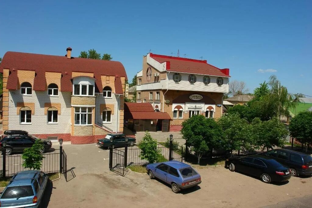Белгравия тамбов гостиница. Гостиница Тамбов Октябрьская 95б. Гостиница Тамбовская Тамбов. Тамбов гостиница отель Октябрьская 95. Купеческая гостиница Тамбов Октябрьская 95б.
