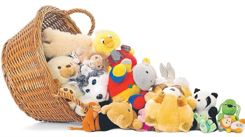 Разнообразие игрушек. Мягкие игрушки. детские игрушки. мягкие игрушки для малышей. корзинка для игрушек.