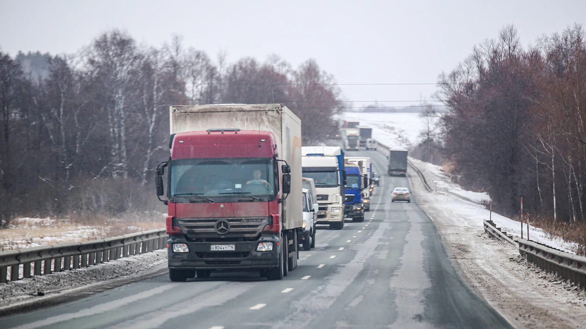 Башкирия закрытие дорог для грузового транспорта 2024. Трасса м5 Урал Уфа. Большегруз на дороге. Большегрузы в Башкирии в снегу на трассах.