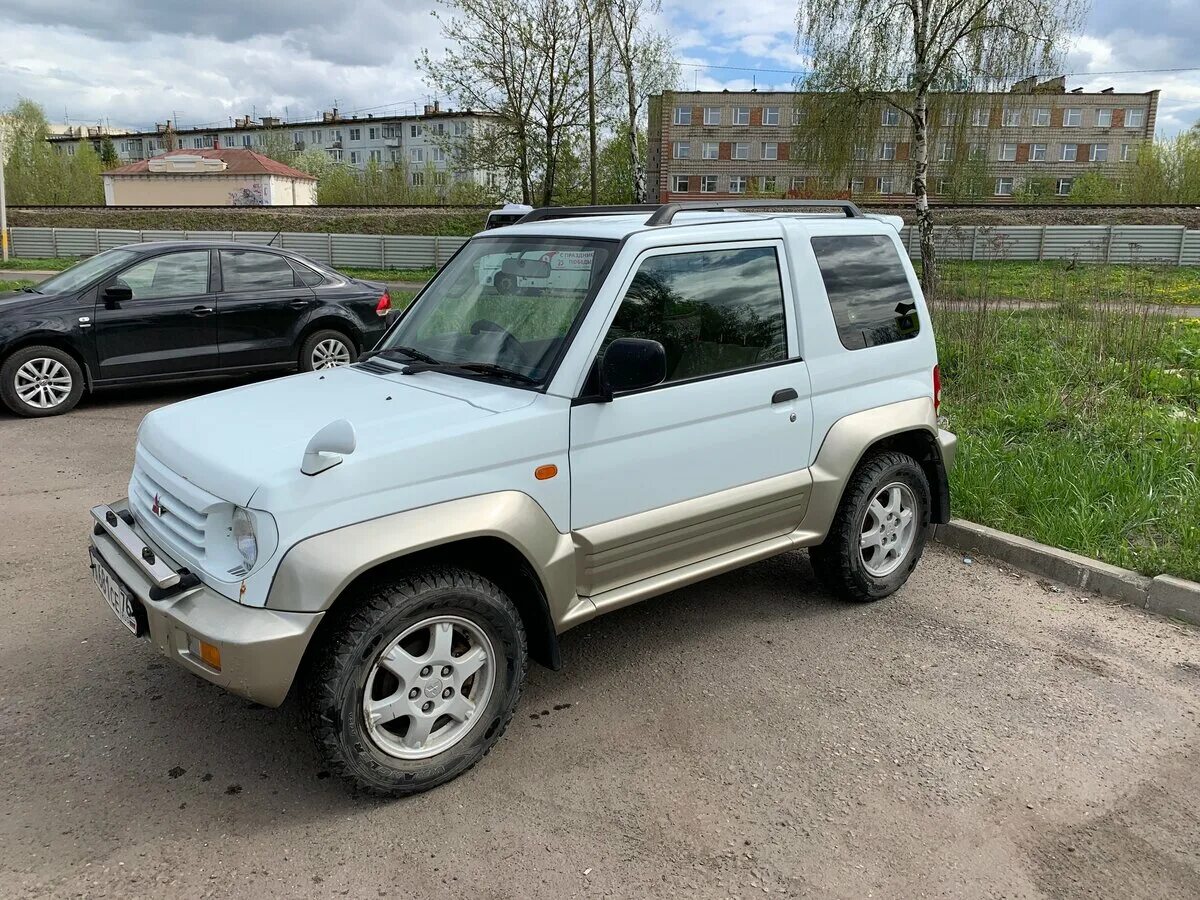 Mitsubishi junior. Pajero junior 1995. мицубиси паджеро джуниор. Mitsubishi pajero junior 1998. Mitsubishi junior.