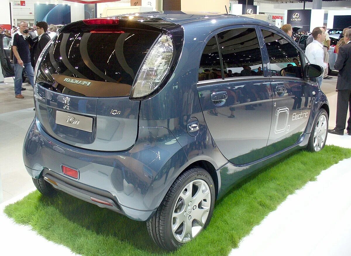 Mitsubishi citroen. Peugeot ion. Ситроен i MIEV. Citroën c-Zero. Peugeot ion Active.