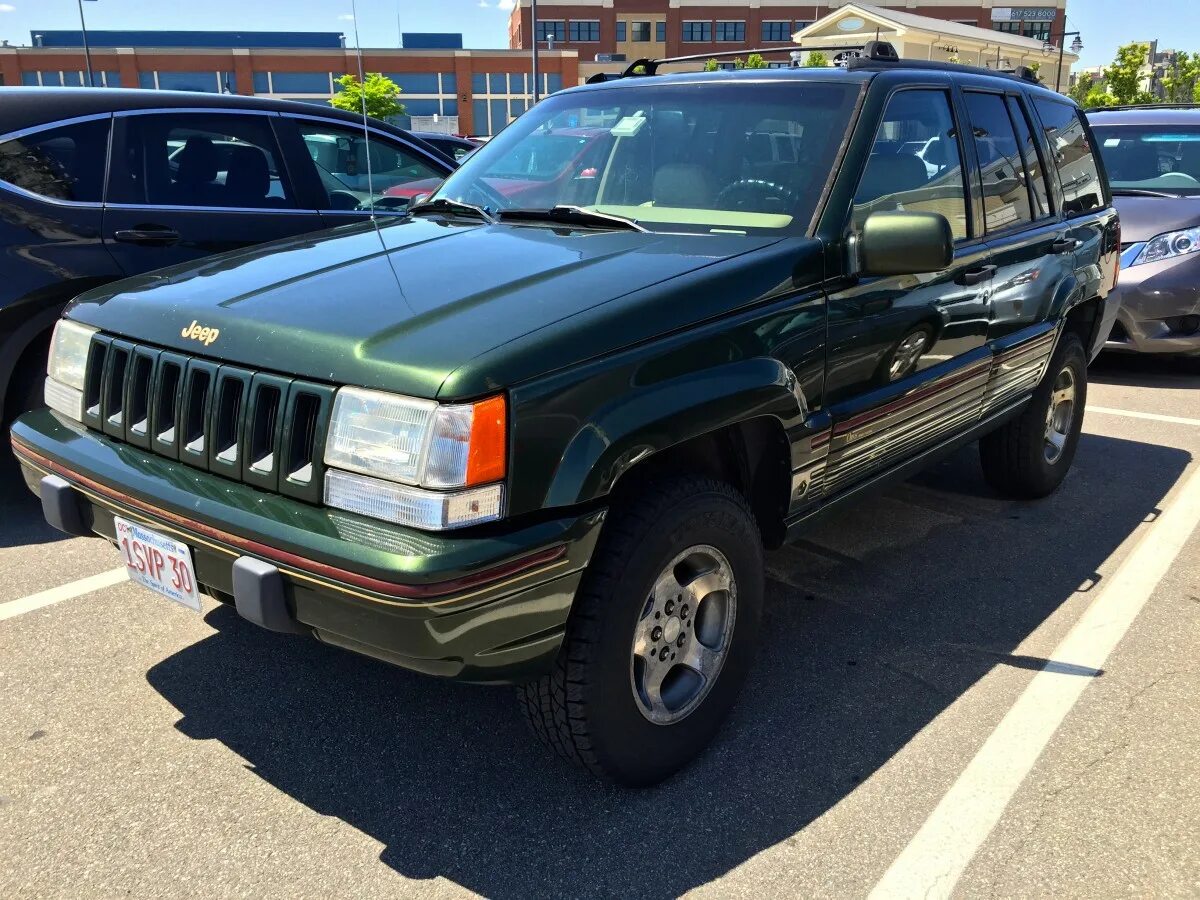 Джип гранд чероки zj купить. Джип Гранд Чероки 1995. Jeep Grand Cherokee Orvis 1995. Джип Гранд Чероки ZJ 1995. Jeep Grand Cherokee 95.