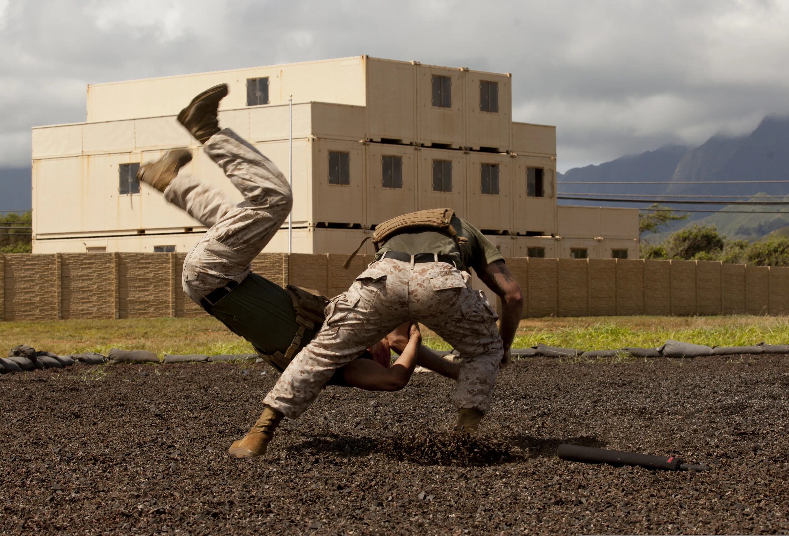 Marine Corps рукопашный бой. Рукопашный бой армии США. Тренировки американских морпехов. Американские солдаты тренируются. Морпехи бой