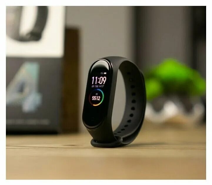 Фитнес часы смарт лучшее. Xiaomi Smart Band 4. Браслет Xiaomi mi Smart Band. Смарт браслет Ксиаоми ми бэнд 4. Фитнес-браслет Xiaomi mi Smart Band 5.