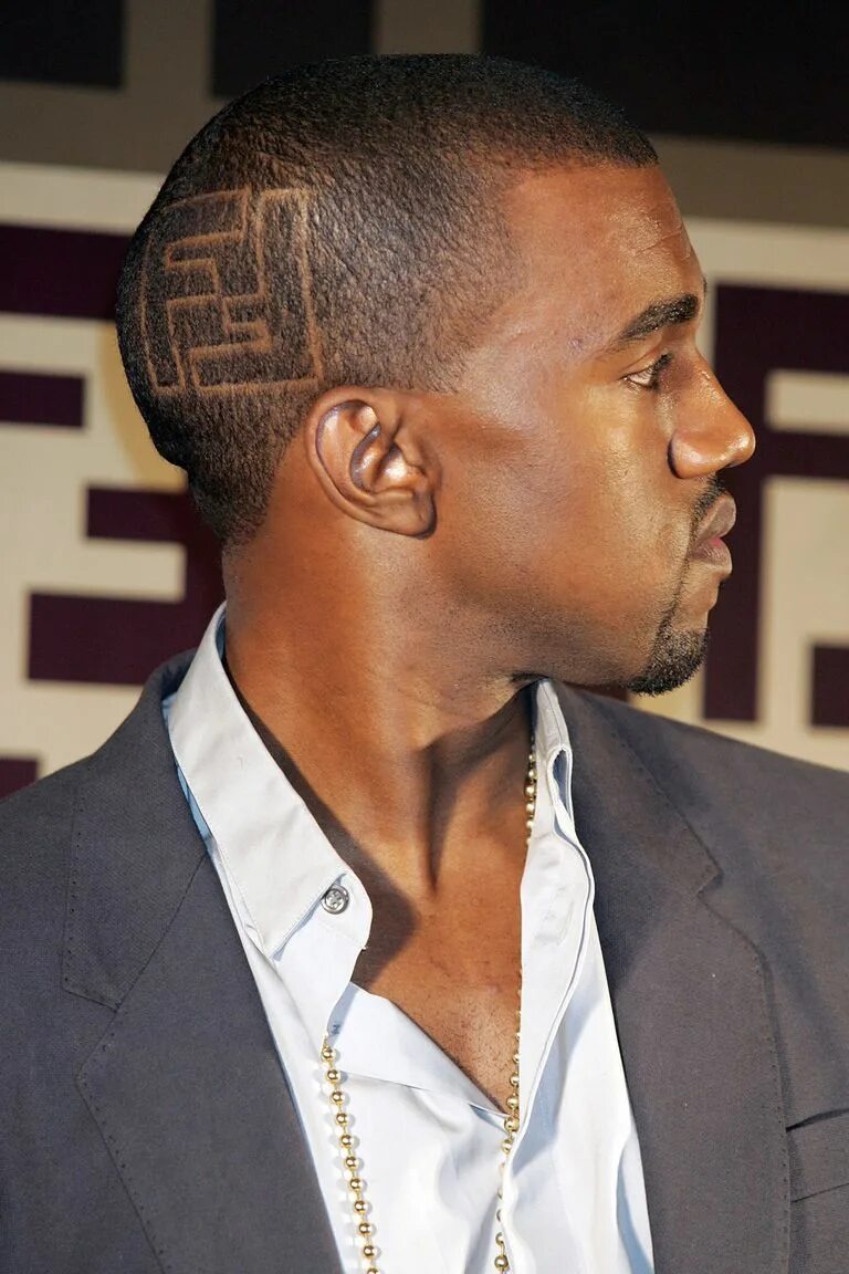 Прическа рэпера. Kanye West 2006. Канье Уэст прическа. Канье Уэст стрижка. Кенни Вест прическа.