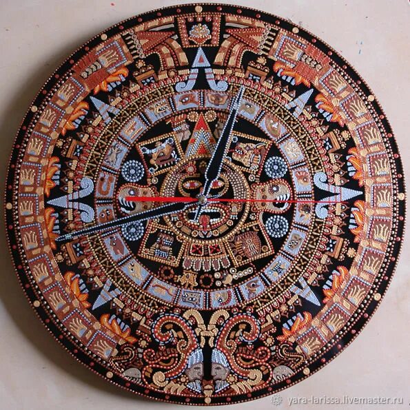 Настенные часы Майя. Часы настенные с календарем. Календарь настенный художественный. Часы календарь Майя.