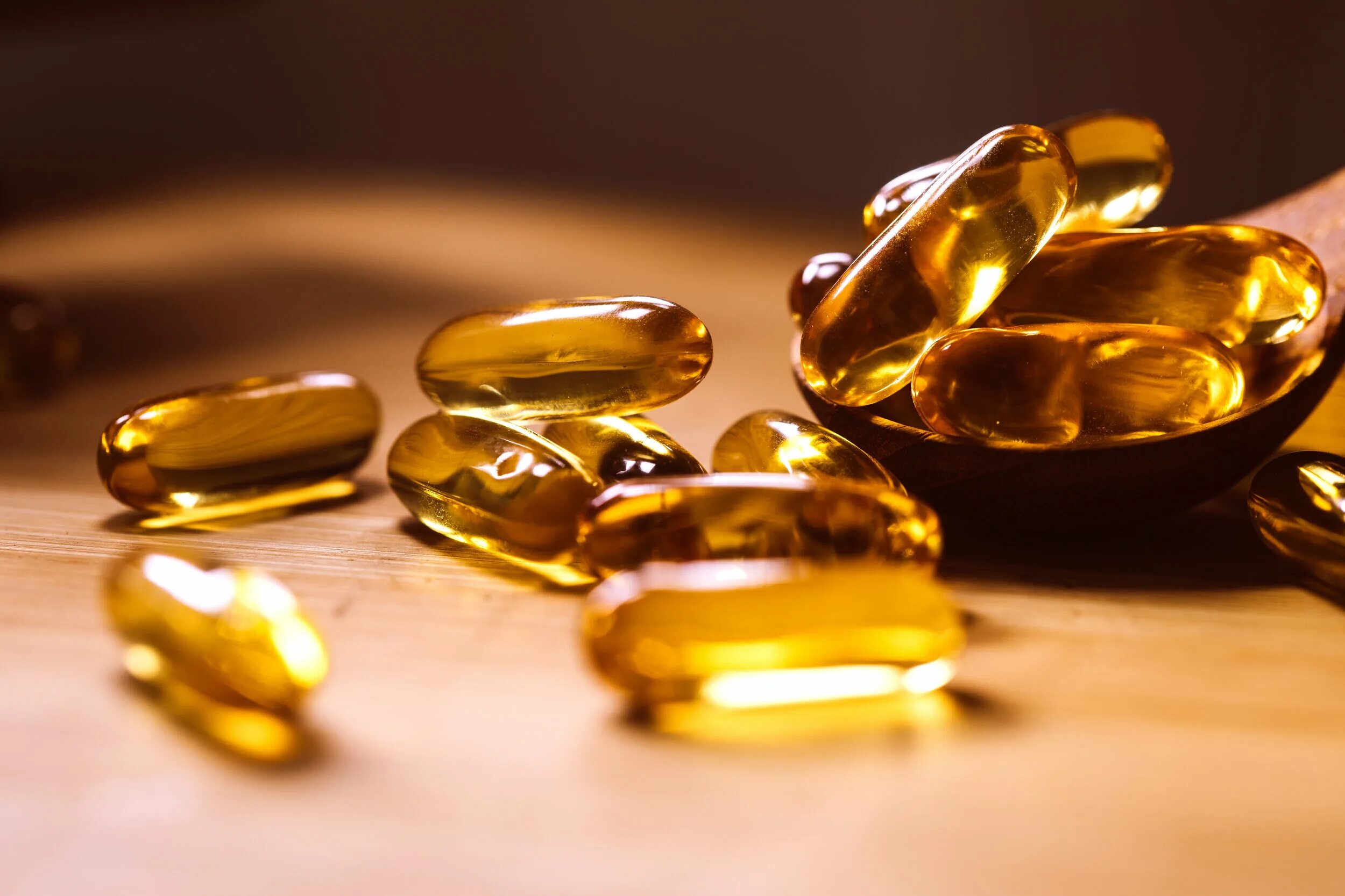 Омега 3 утром. Omega 3. Омега 3 капсулы. Рыбий жир Омега 3. Омега 3 жирные кислоты.