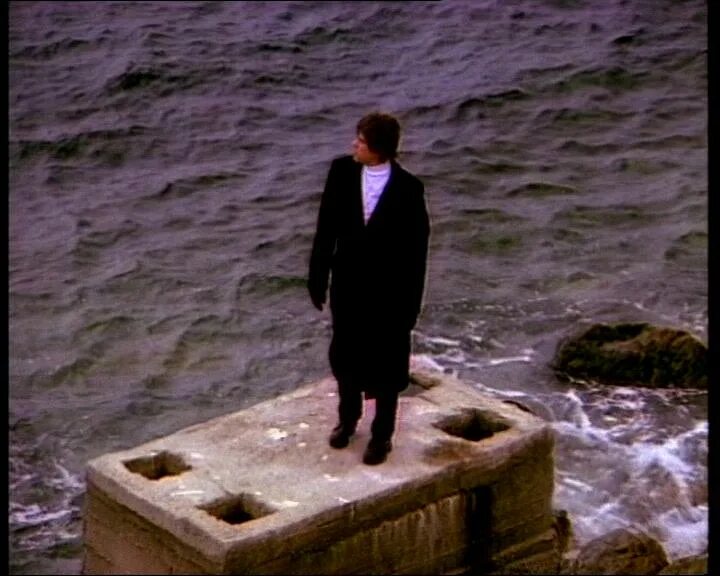 Сплин скоро рассвет клип. Александр васильев сплин выхода нет. Александр васильев выхода нет. Александр васильев сплин выхода нет. Саша васильев в молодости.