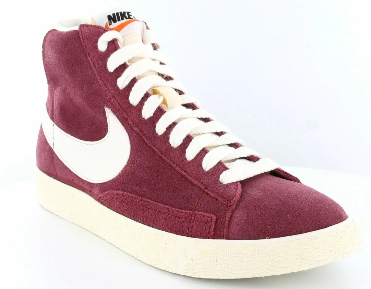 Блейзеры найк оригинал. Nike Blazer. Nike Blazer High. Nike Blazer зимние. Вельветовые бордовые Nike Blazer.