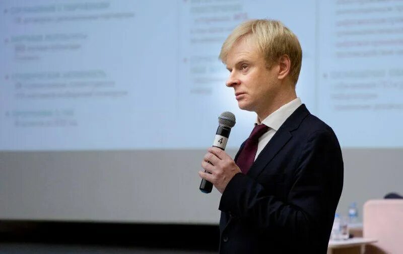 Федоров александр александрович бфу. Ректор бфу им канта александр федоров. И. Александр федоров мининский университет. Федоров бфу ректор.