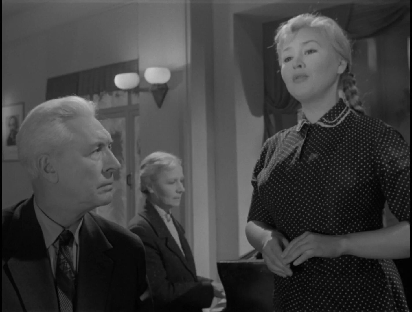 Екатерина савинова приходите завтра. Фрося бурлакова приходите завтра. Приходите завтра фильм 1963 екатерина савинова. Приходите завтра фильм 1963. Анатолий папанов в фильме приходите завтра.