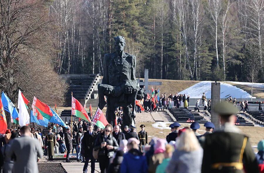 Митинг в Хатыни 22.03.2022. Хатынь геноцид белорусского народа.