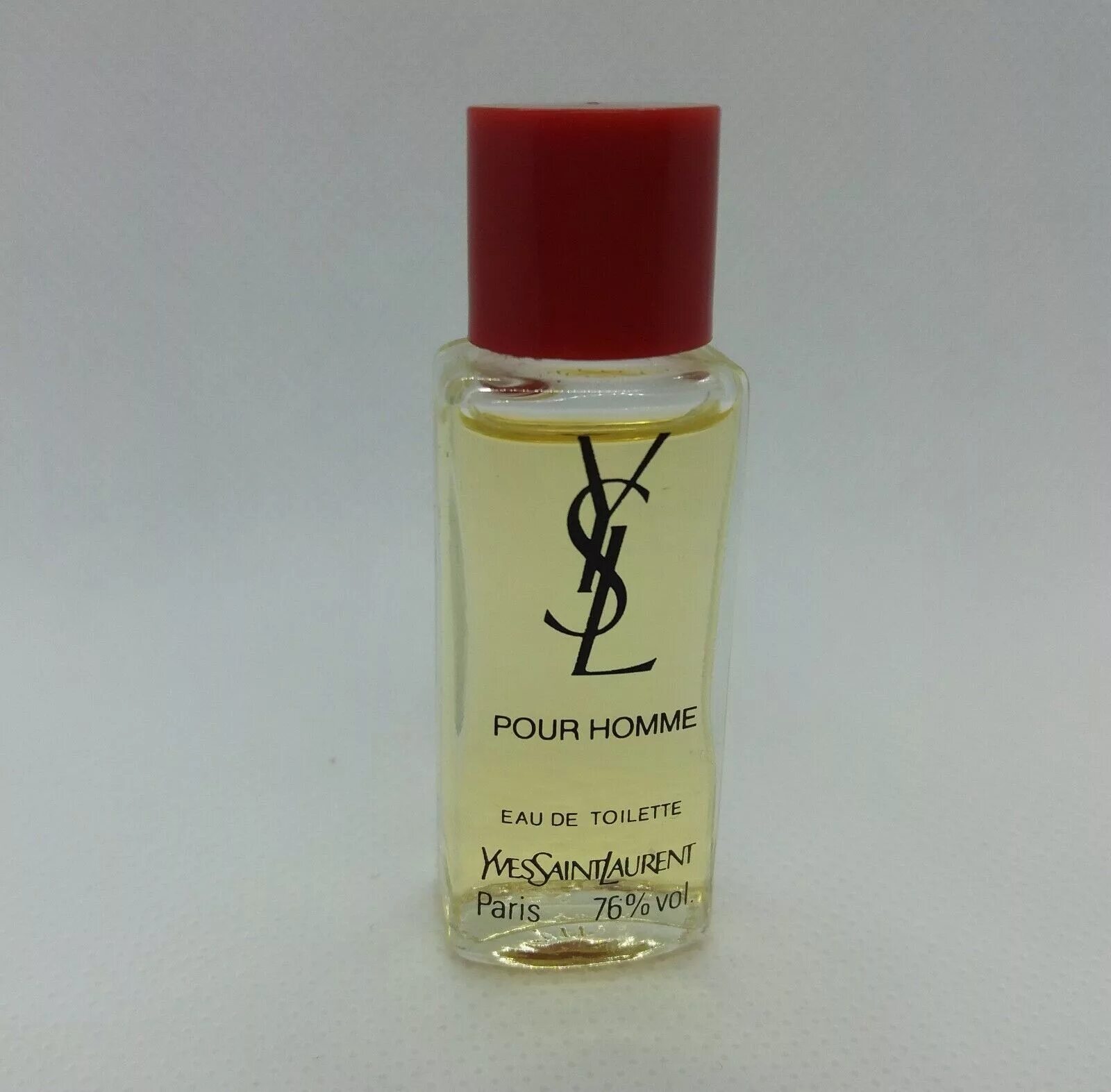 Yves saint laurent pour homme. Ив сен Лоран pour homme. YSL men Parfum. YSL бутылка. Yves Saint Laurent pour homme набор 60 ml.