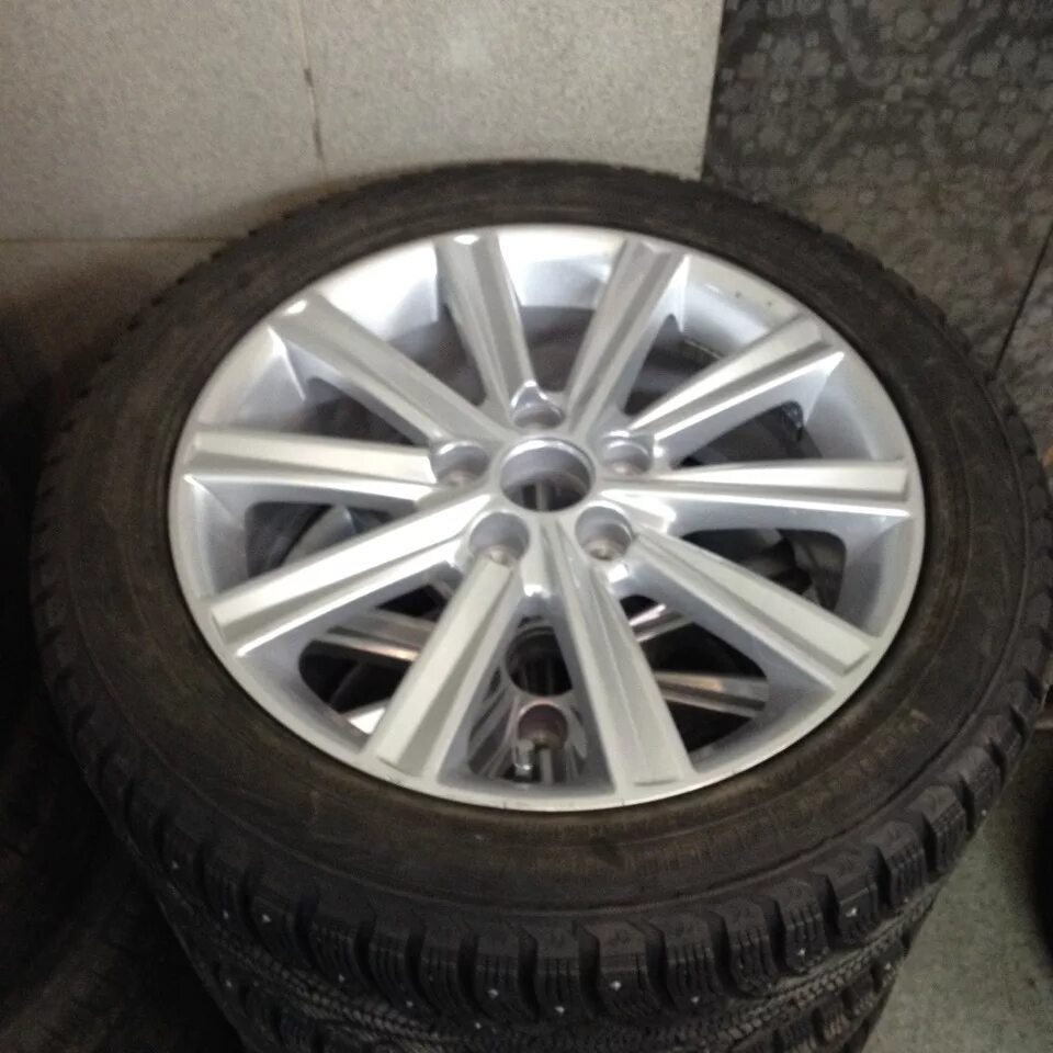 225 55 17 Камри 55. Колеса 225/55 r16 Toyota Camry 40. Колеса Тойота Камри 55. Тойота Камри 215 55 17. Размер резины на камри