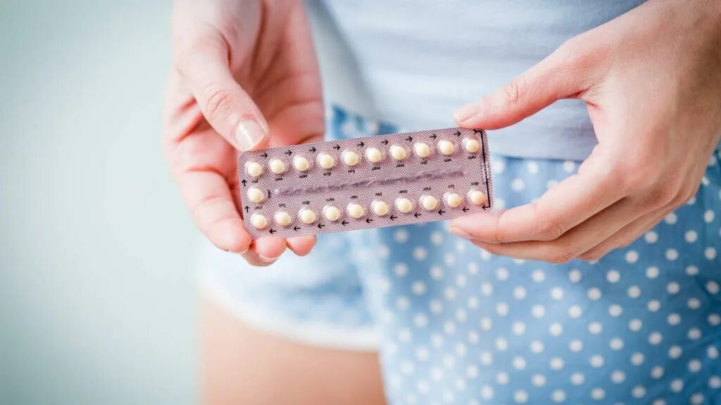 Противозачаточные после месяца. Гормональные контрацептивы. Комбинированные гормональные контрацептивы. Противозачаточные таблетки перорально. Гормональная контрацепция.