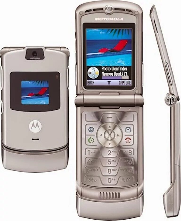 Сотовый телефон 2000. Motorola RAZR v3 2004. Моторола раскладушка RAZR v3. Motorola RAZR 2000. Моторола раскладушка RAZR 2004.