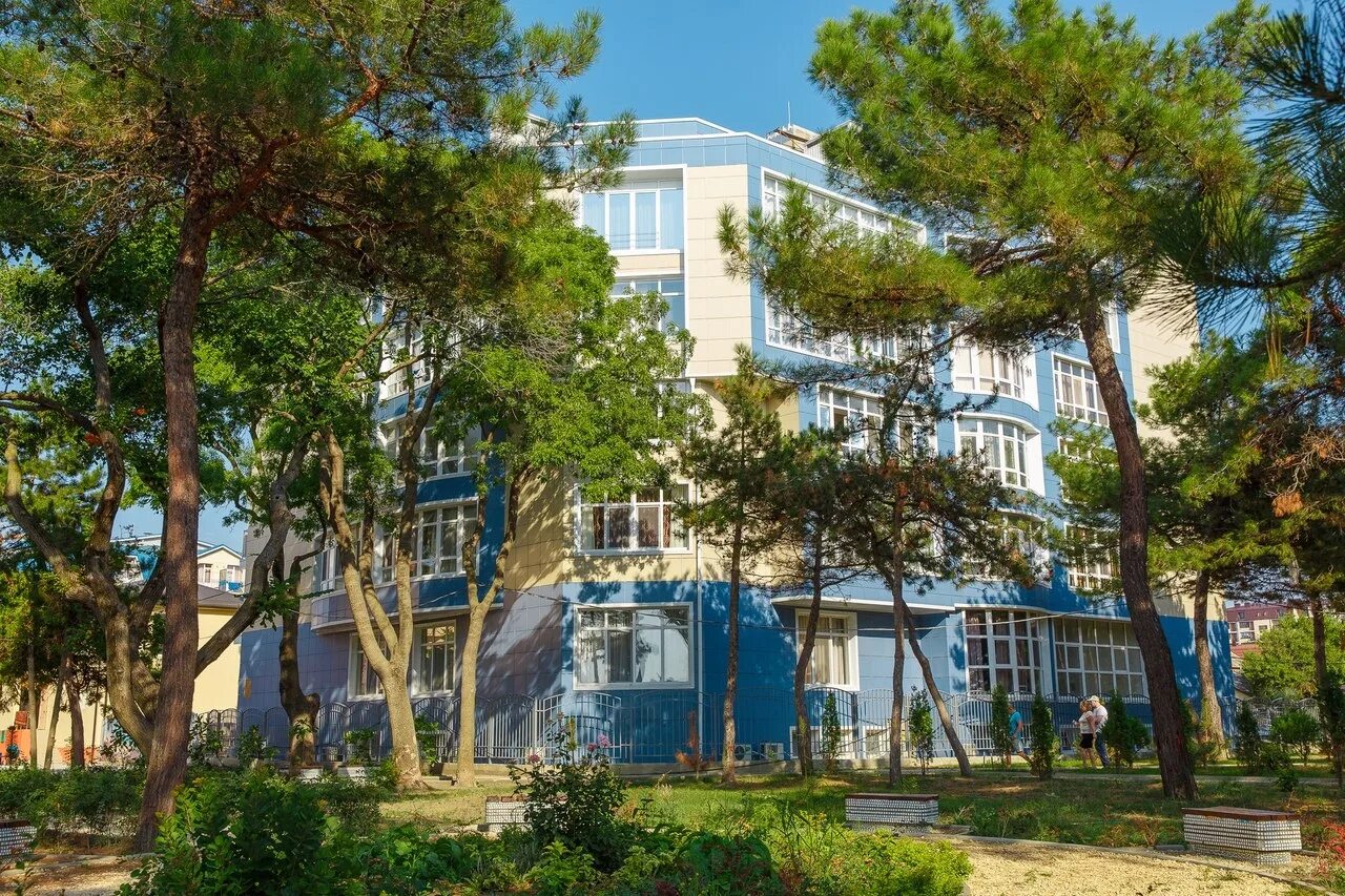 Комплекс маяк анапа. Санаторий маяк анапа. Пляж маяк анапа. Маяк 3 анапа. Пляж санатория маяк анапа.